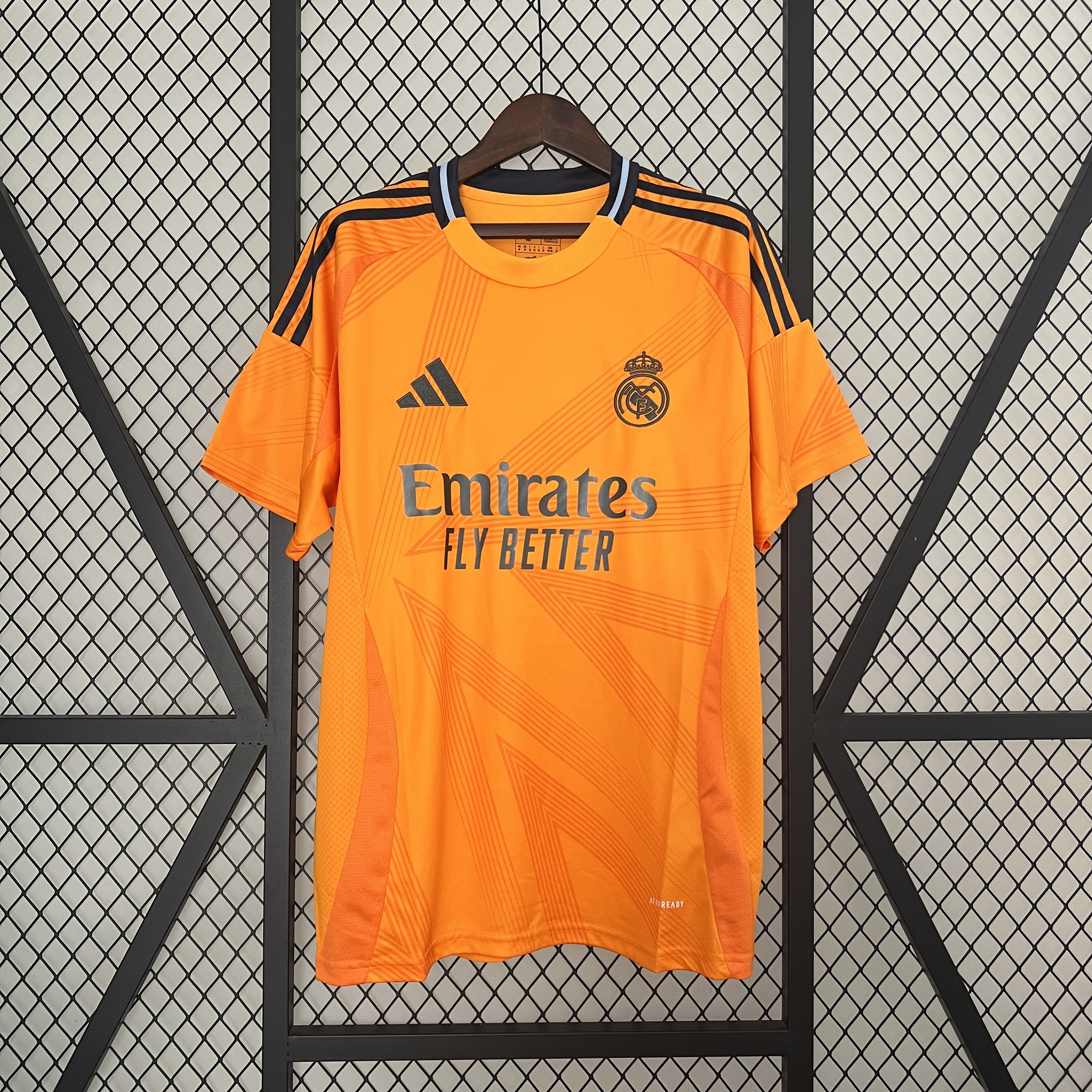 Real Madrid 24/25 - Alternativa - Versión FAN